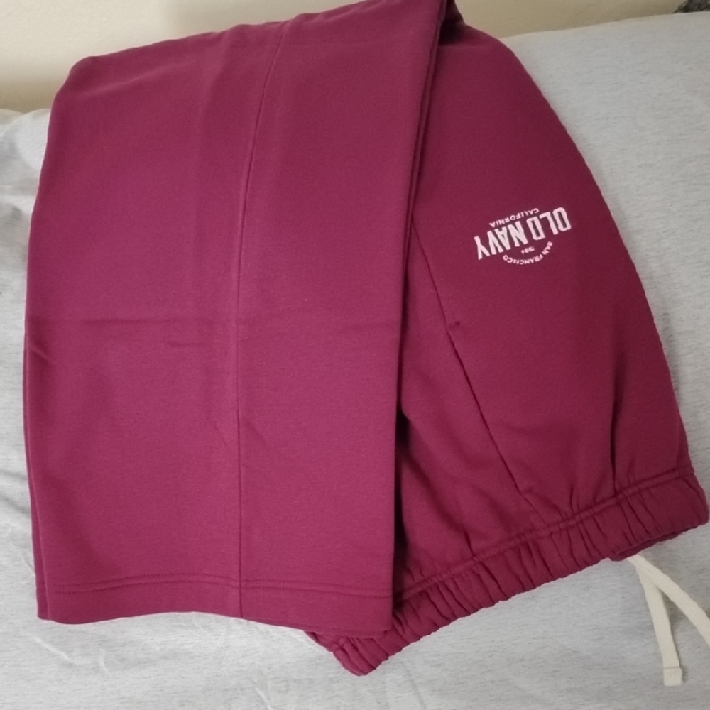 Old Navy Maroon Sweatpants